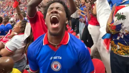 image: Lenny Joseph anota el primer gol de Haiti's en la Copa del Mundo 🇭🇹 