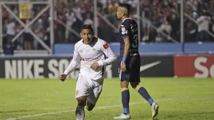 image: sf2-carlos-sanchez