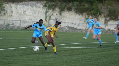 image: album db0fa5be-6a72-4018-8b96-0af060207a4b