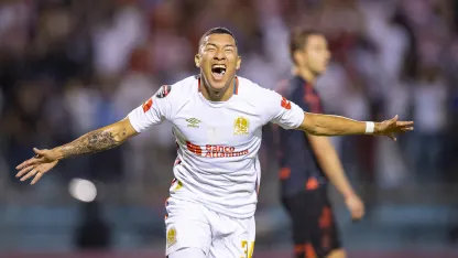 image: kevin-lopez-vs-atlas