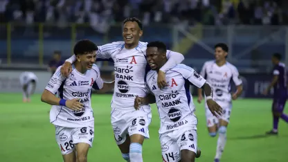 image: Alianza FC hosts CS Herediano in Group B