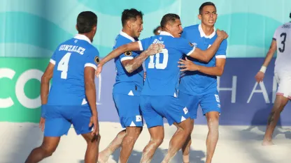 image: El Salvador defeats USA on penalties to advance to Final and World Cup
