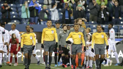 image: r162_referees