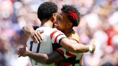 image: Estados Unidos gana el Grupo D y avanza a los Dieciseisavos de Final de la Copa Mundial