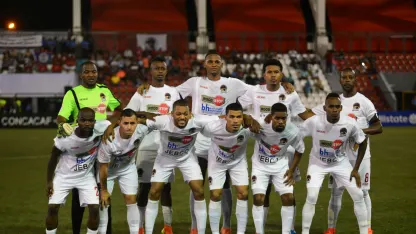 image: belmopan_bandits_en_su_duelo_de_liga_de_campeones_ante_walter_ferreti