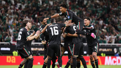 image: Romo, Rangel lead Mexico past Korea Republic and clinch Knockout Round berth