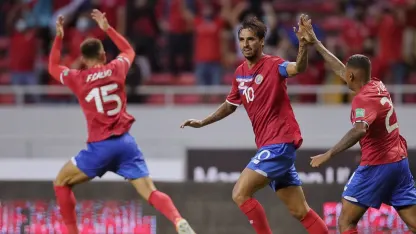 image: cwcq-gol-bryan-ruiz