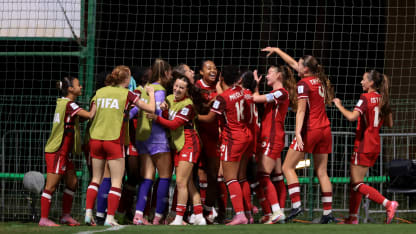 image: wu17wc25-mya-angus
