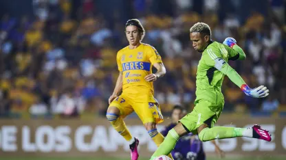 image: francisco-cordova-vs-tigres
