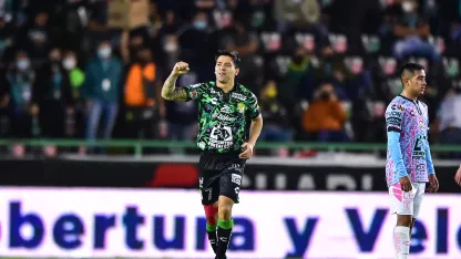 image: victor-davila