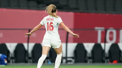 image: can-janine-beckie-goal