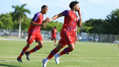 image: cnl-goal-elijah-seymour