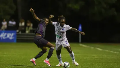 image: Violette AC consigue la victoria ante Defence Force FC en su debut en la Copa del Caribe