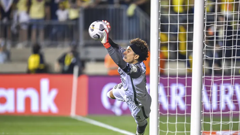 image: guillermo-ochoa-save