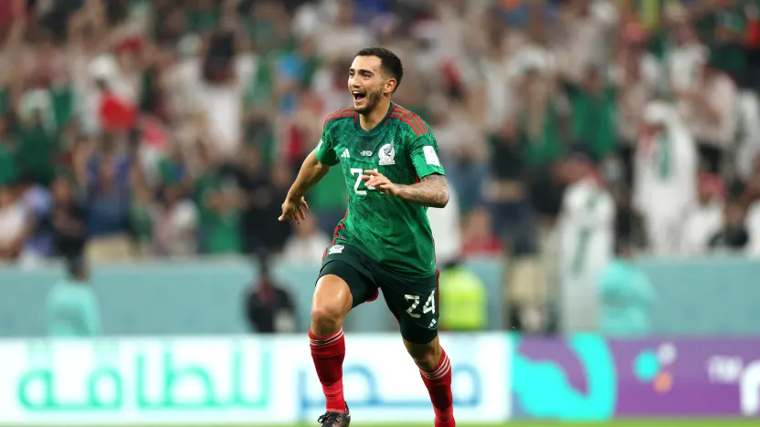 image: mex-vs-ksa-luis-chavez